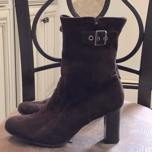 Booties Brown Sueded Fabric 7.5